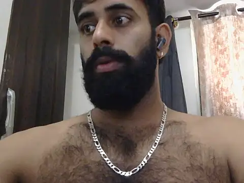 Snapshot of indianhairybull chatting on 06-21-26, 04:07 indianhairybull online show from 06-21-26, 04:07