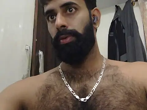 Snapshot of indianhairybull chatting on 07-17-26, 05:04 indianhairybull online show from 07-17-26, 05:04