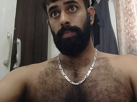 Snapshot of indianhairybull chatting on 06-05-26, 03:55 indianhairybull online show from 06-05-26, 03:55