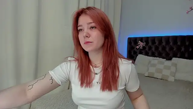 Ella Mayers online show from 09-14-25, 12:27