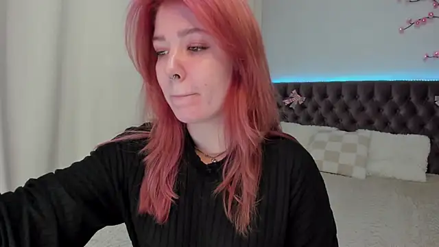 Ella Mayers online show from 09-29-25, 05:36