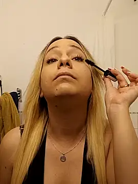 Mia RainX online show from 04-06-26, 10:05