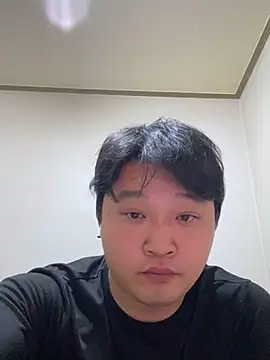 Snapshot of offwhite777 chatting on 01-30-25, 03:19 offwhite777 online show from 01-30-25, 03:19