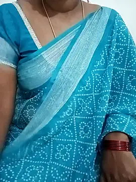 Snapshot of Tamil_Meera12 chatting on 02-07-25, 07:40 Tamil Meera12 online show from 02-07-25, 07:40