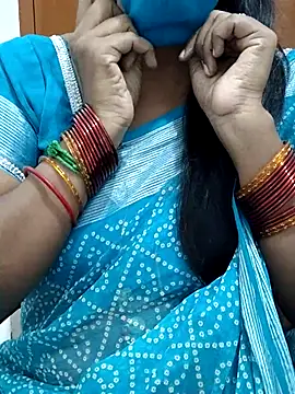 Snapshot of Tamil_Meera12 chatting on 03-21-25, 05:23 Tamil Meera12 online show from 03-21-25, 05:23