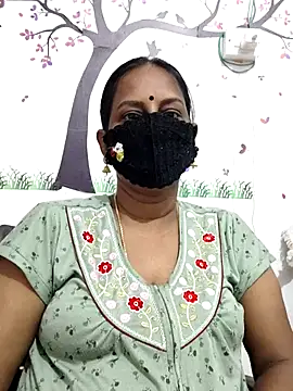 Tamil Meera12 online show from 04-25-26, 03:20