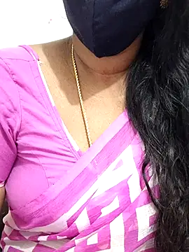 Snapshot of Tamil_Meera12 chatting on 09-10-25, 06:34 Tamil Meera12 online show from 09-10-25, 06:34