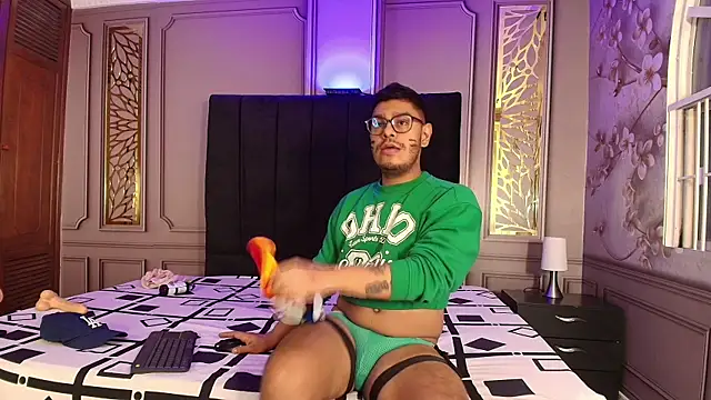 angel fetish  online show from 02-28-25, 04:54