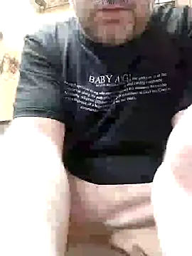 NAvoglia online show from 11-25-25, 01:33