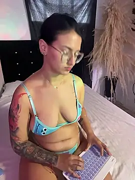 Emma Giraldo online show from 01-18-26, 10:57