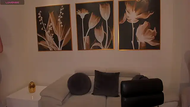 IsabellaKroft online show from 02-18-25, 06:58