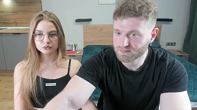 Enjoy everymoment  online show from 02-05-25, 07:10