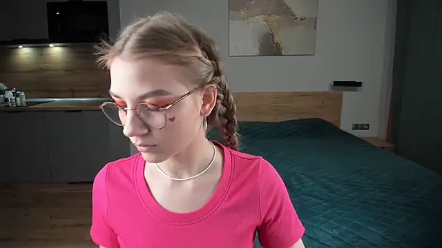 Enjoy everymoment  online show from 02-14-25, 07:44