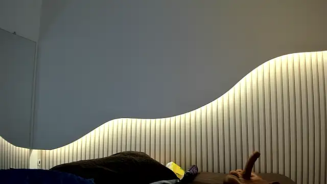 Lia Guzman online show from 03-06-26, 03:34