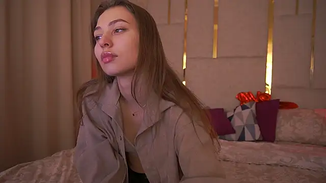 Snapshot of JennyyCarter chatting on 02-15-25, 08:45 JennyyCarter online show from 02-15-25, 08:45