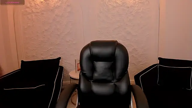 BeccaBaxter online show from 05-10-26, 12:09