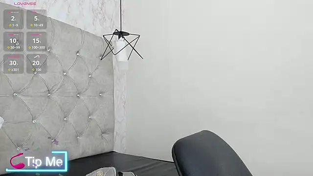 Raichell  online show from 06-12-26, 12:14