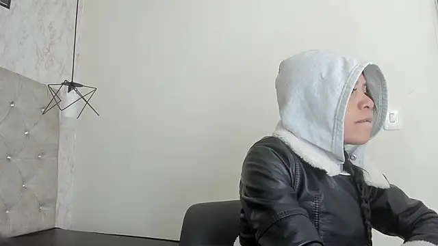 Raichell  online show from 06-01-26, 11:54
