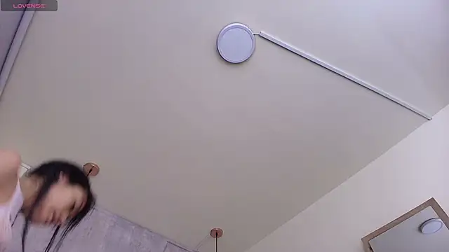 Snapshot of Raichell_ chatting on 02-21-26, 03:52 Raichell online show from 02-21-26, 03:52