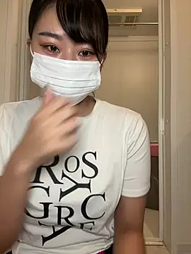 Snapshot of Rara__oo chatting on 02-27-25, 07:19 Rara oo online show from 02-27-25, 07:19