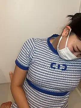 Snapshot of Rara__oo chatting on 12-15-25, 07:58 Rara oo online show from 12-15-25, 07:58