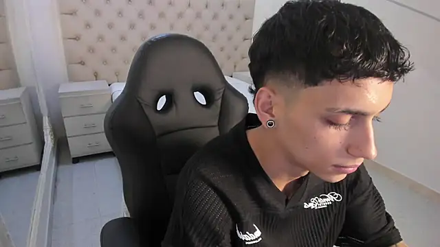 JhoanLeandro online show from 01-11-26, 05:25