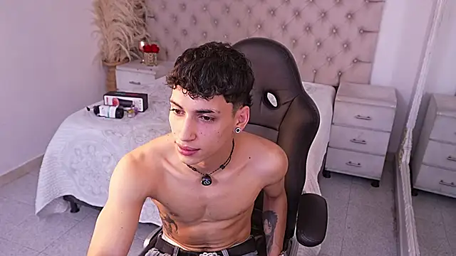 JhoanLeandro online show from 03-17-26, 06:05