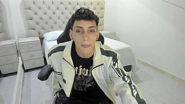 JhoanLeandro online show from 01-07-26, 05:12