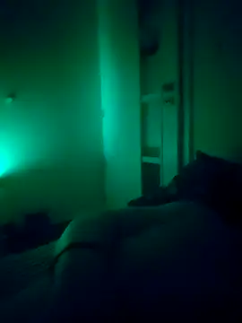 bouraktom6 online show from 10-18-25, 04:36