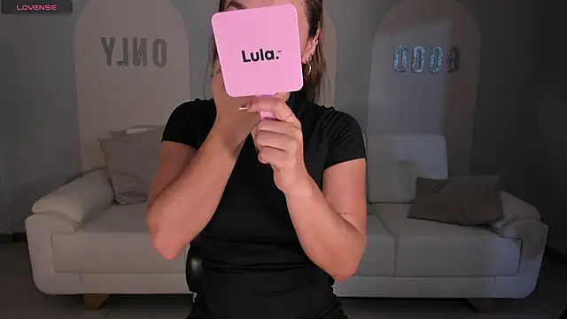 AmaiaHaywood online show from 10-31-25, 07:54