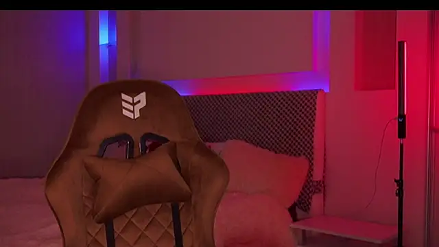 Snapshot of _BbFreya chatting on 02-02-25, 08:19 BbFreya online show from 02-02-25, 08:19