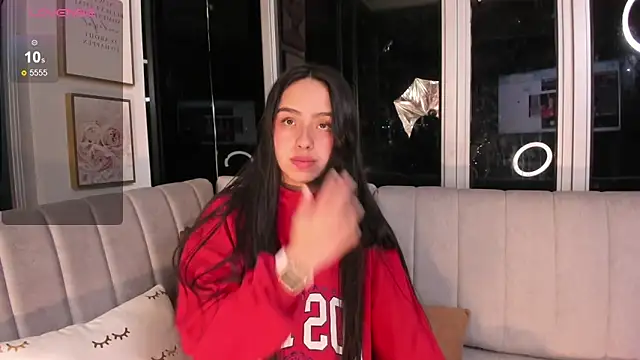 Daphne chers online show from 02-25-25, 07:49