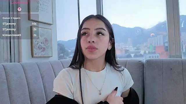 Daphne chers online show from 03-08-26, 03:37