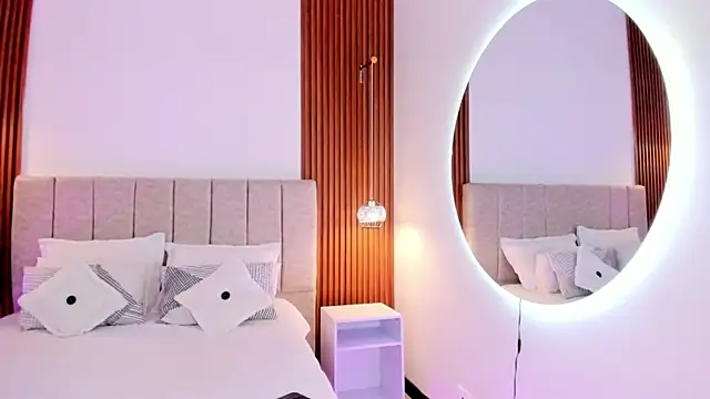 khloe-sweet online show from 12-20-25, 12:52