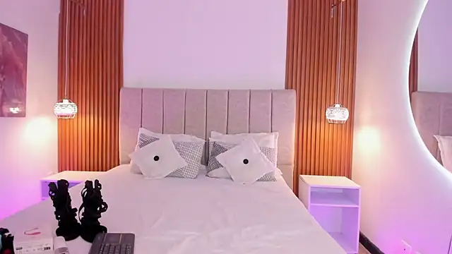 khloe-sweet online show from 02-12-26, 12:27