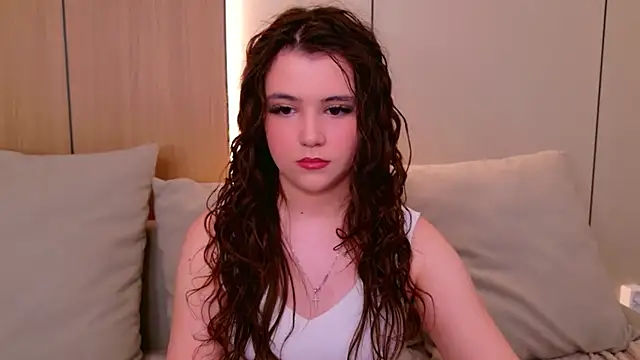 Pauline Heaven online show from 04-17-26, 05:43