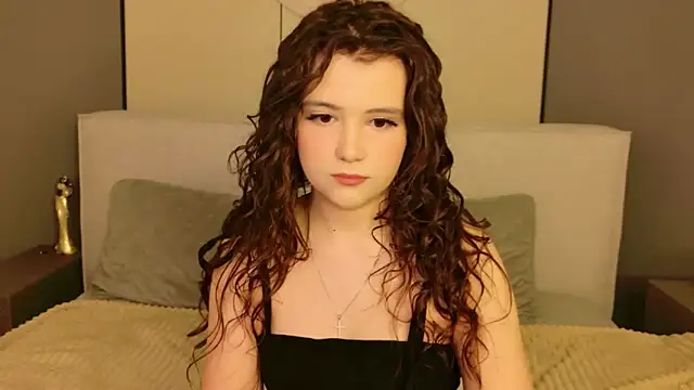 Pauline Heaven online show from 03-06-26, 05:46