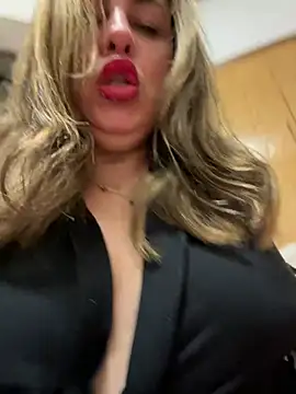 laarti online show from 02-24-26, 10:21