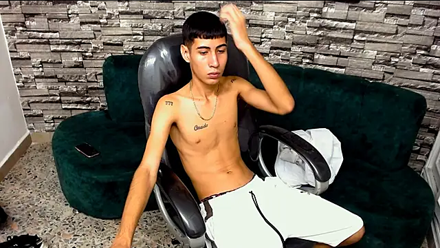 LittleFiree online show from 03-17-25, 04:08