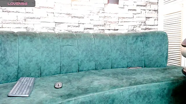 LittleFiree online show from 03-12-25, 07:13