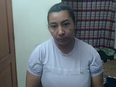 Siblleyx online show from 04-21-26, 01:42