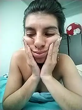 Snapshot of Ariell_Kieran chatting on 02-01-26, 08:51 Ariell Kieran online show from 02-01-26, 08:51