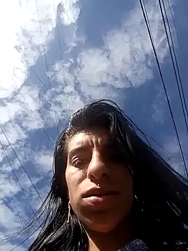 Ariell Kieran online show from 11-29-25, 01:44