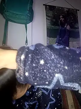 Ariell Kieran online show from 10-12-25, 06:04