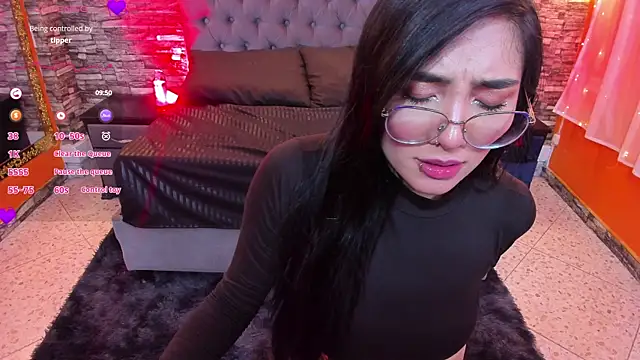 Snapshot of Enyel_valmina chatting on 02-26-25, 11:09 Enyel valmina online show from 02-26-25, 11:09