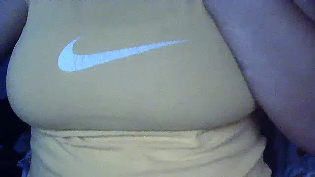 Snapshot of Cicamica12 chatting on 01-08-26, 05:41 Cicamica12 online show from 01-08-26, 05:41