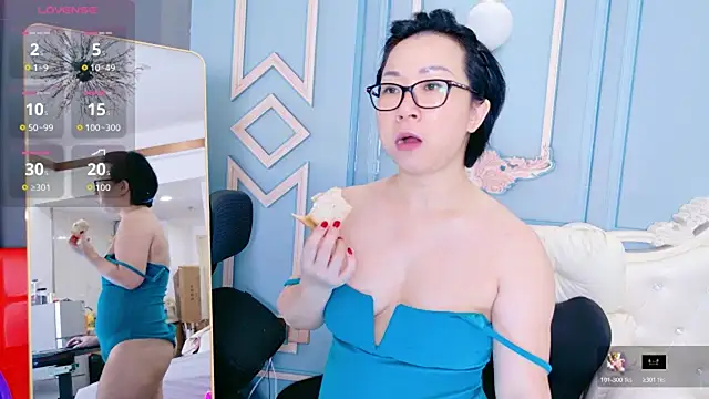 LucianaMe online show from 11-16-25, 01:32