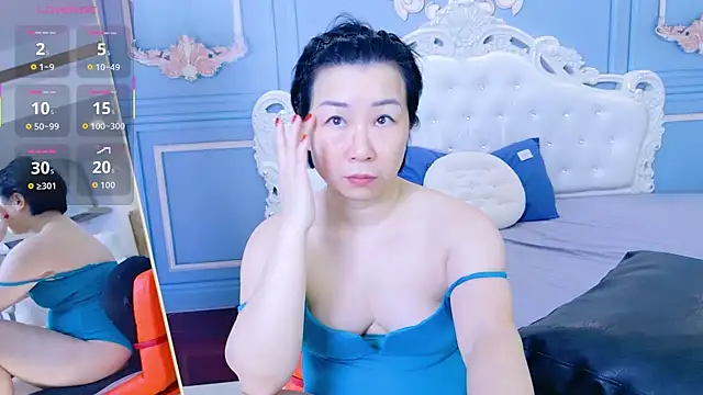 LucianaMe online show from 10-29-25, 02:21