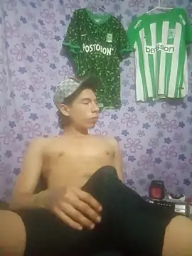 snake on online show from 02-04-25, 02:49