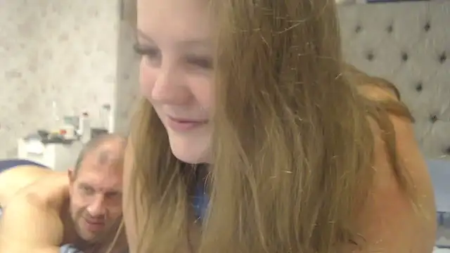 Lars-Lola online show from 11-15-25, 06:34